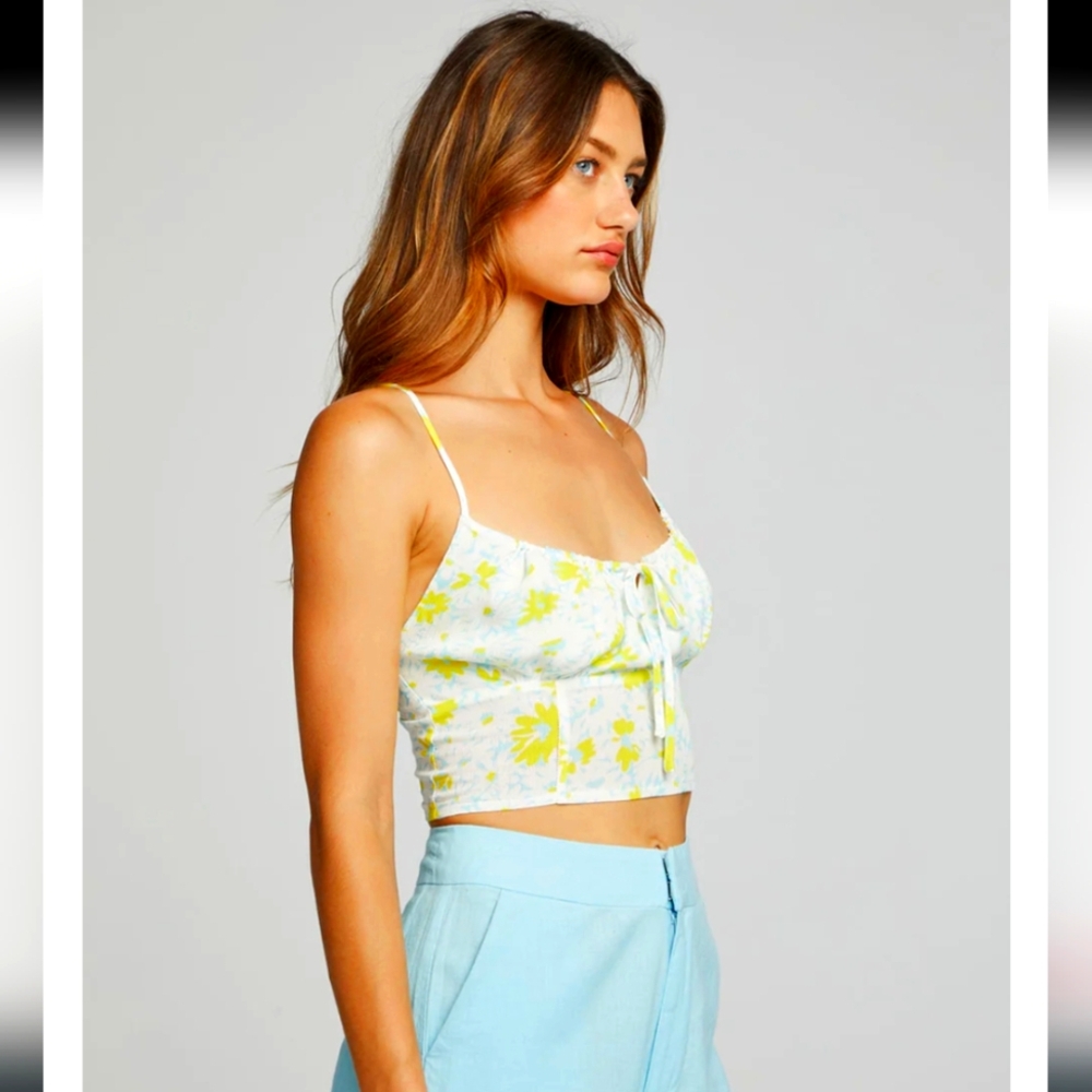 Chaser Alana Tank Top - Baby Blue Daisy Floral NWT size Small - Picture 3 of 7